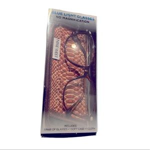 Nine West blue light glasses. Taken out of original packaging to try on only.